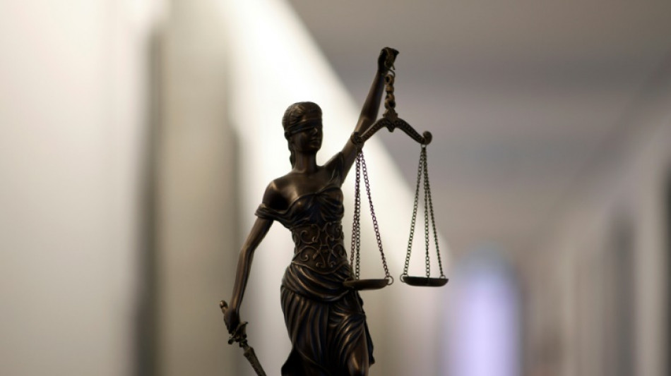 Haftstrafe f&uuml;r fr&uuml;heren Schwimmtrainer wegen sexuellen Kindesmissbrauchs in K&ouml;ln