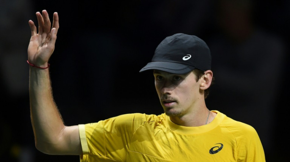 De Mi&ntilde;aur pone a Australia en la final de Copa Davis 