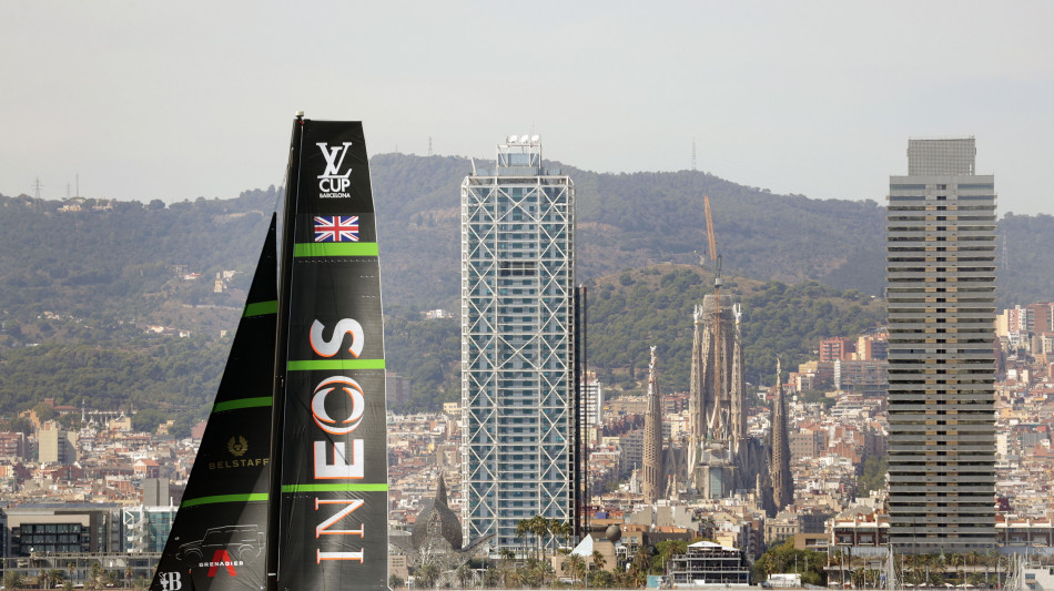 Louis Vuitton Cup: Alinghi battuta 5-2, Ineos in finale